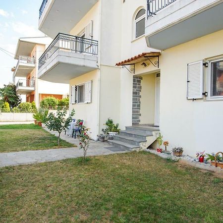 La Casa - Traditionally Elegant Apt 38M2 W Prk Grd Ioannina Bagian luar foto