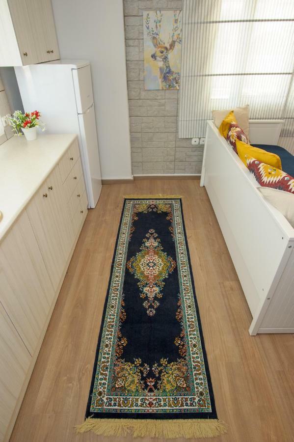 La Casa - Traditionally Elegant Apt 38M2 W Prk Grd Ioannina Bagian luar foto